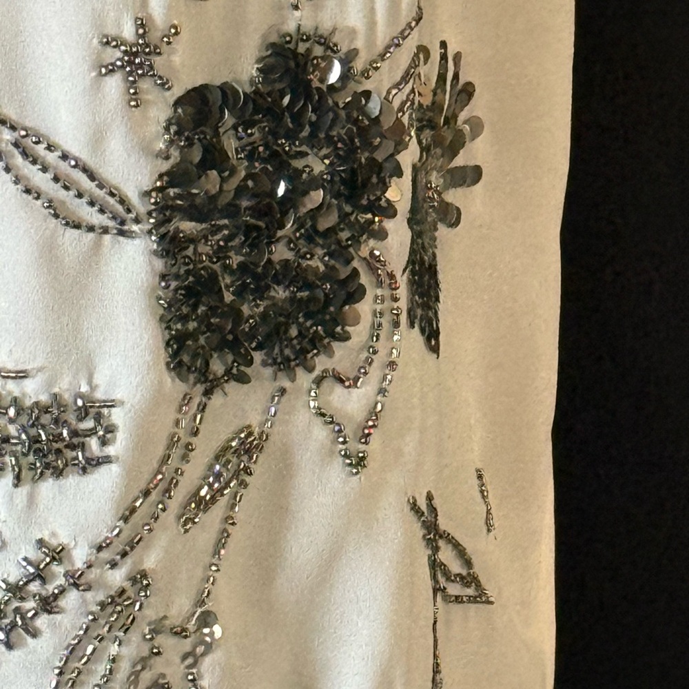 WHBM Sleeveless V-Neck Embellished Cami – Ecru Beaded Floral, Size M - Picture 4 of 14